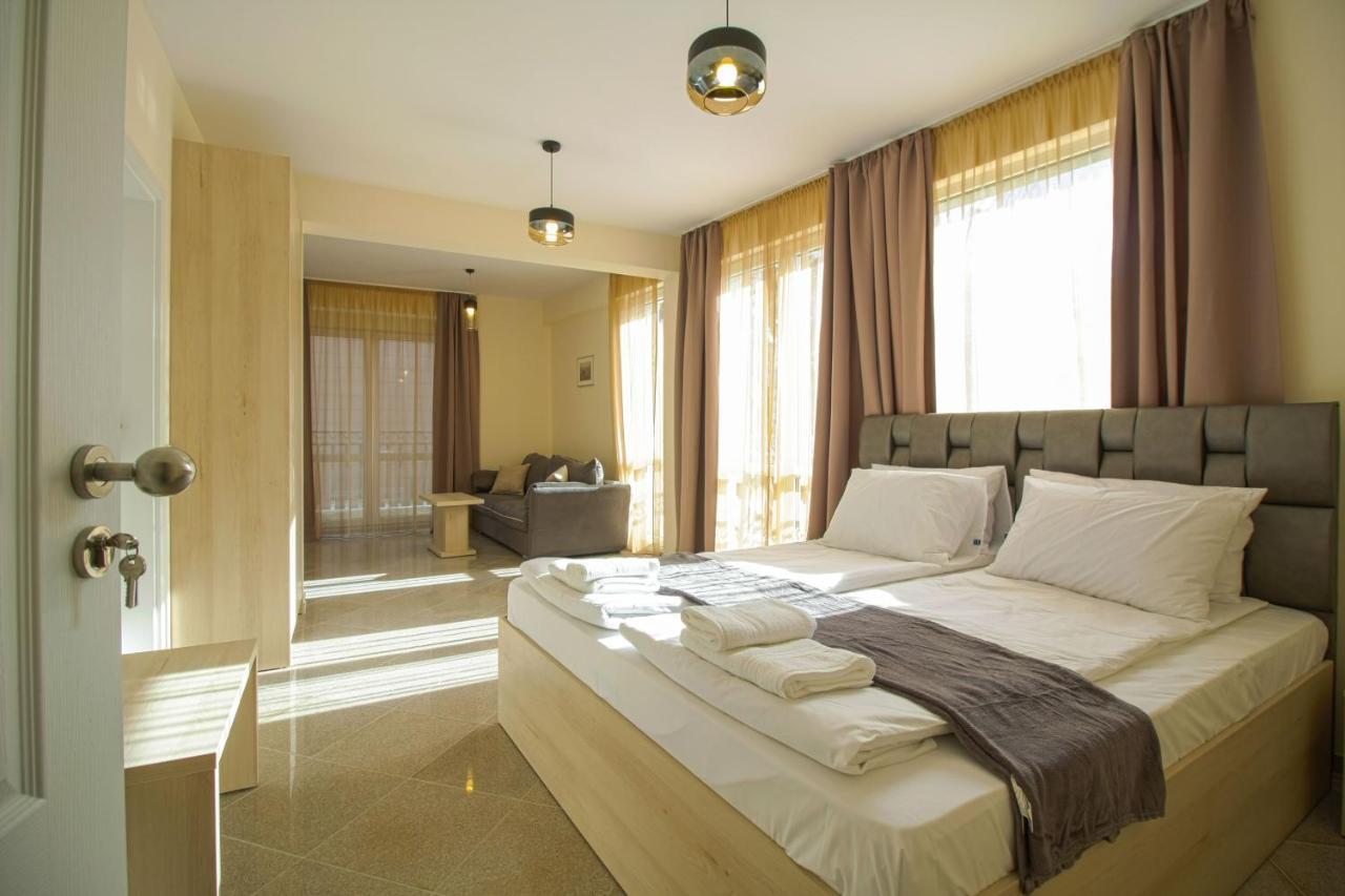 Mini Sofia Apartment ภายนอก รูปภาพ